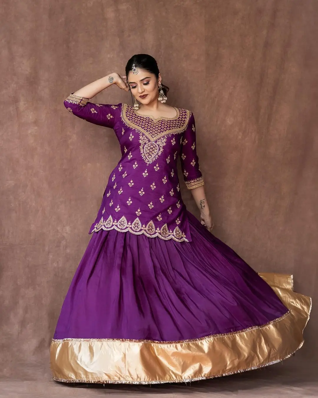 ZEETV Actress Sreemukhi in Violet Gown